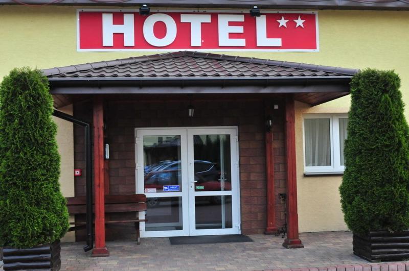 Hotel Marco Płońsk Esterno foto